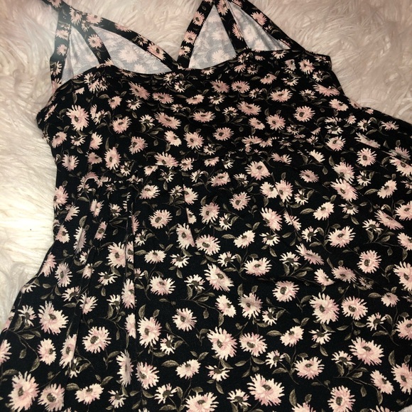 SOLD: AE Tank/Cami - Picture 4 of 5